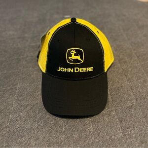 NWT JOHN DEERE One Size Black & Yellow Snapback Baseball Cap Hat